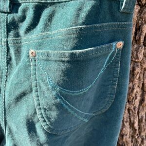 Yuka Corduroy Jeans in size 5/6